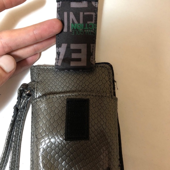 Kenneth Cole Reaction Phone Case And Wallet Snake Skin Pattern Authentic - Picture 3 of 9